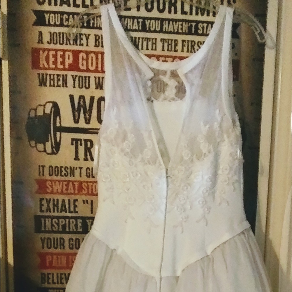 venus cotoure wedding dress